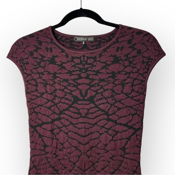 Dynamite Sleeveless Bodycon Wine Dress S - Picture 3 of 6